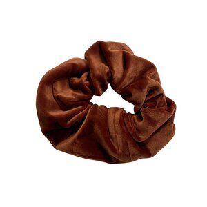 Atelier Des Femmes Velvet Scrunchie in Orange